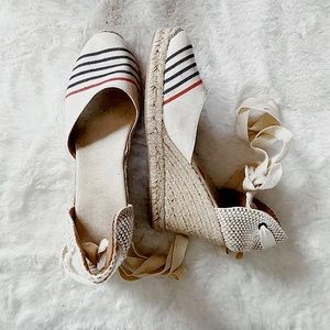 Thin Stripe LaceUp Wedges